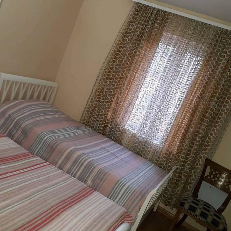 Vila Verd Korce Hotel Bagian luar foto