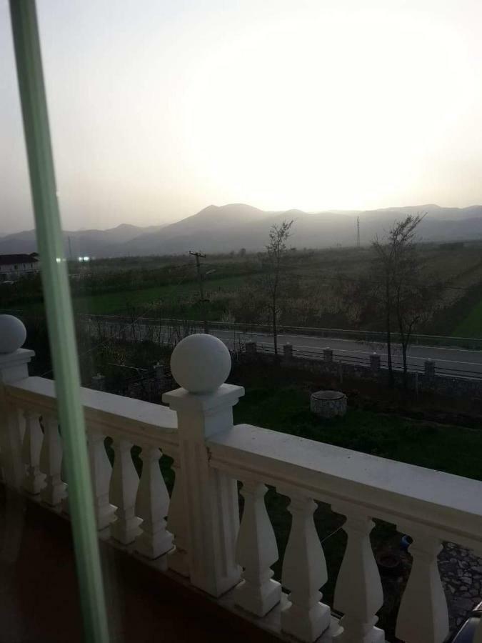 Vila Verd Korce Hotel Bagian luar foto