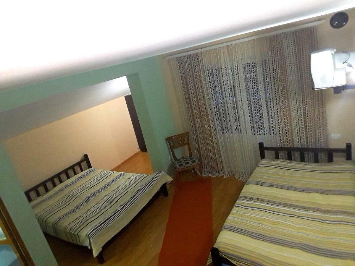 Vila Verd Korce Hotel Bagian luar foto